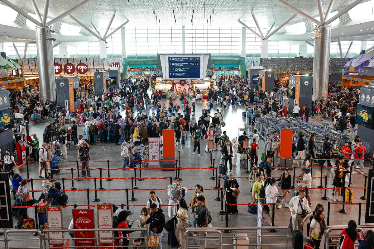 Strengthen security controls at all airports, entry points – King