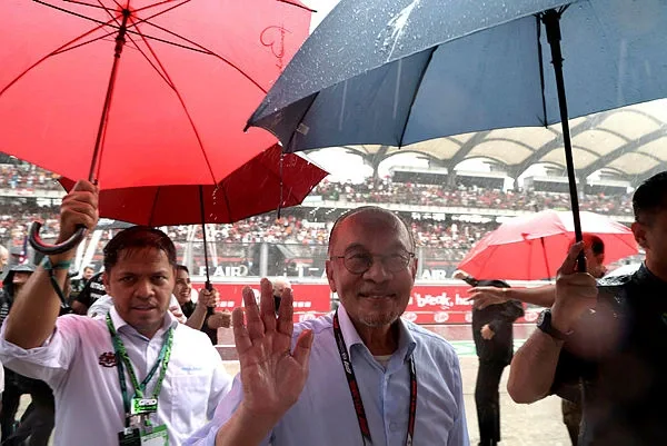 Sultan Ibrahim, Bahrain King’s ties pave way for F1 in Malaysia – Anwar