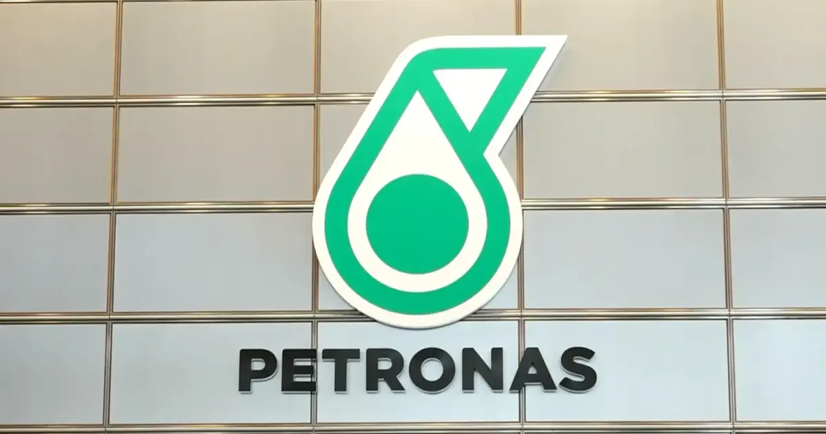 Petronas boosts payments to Malaysia as oil prices surge