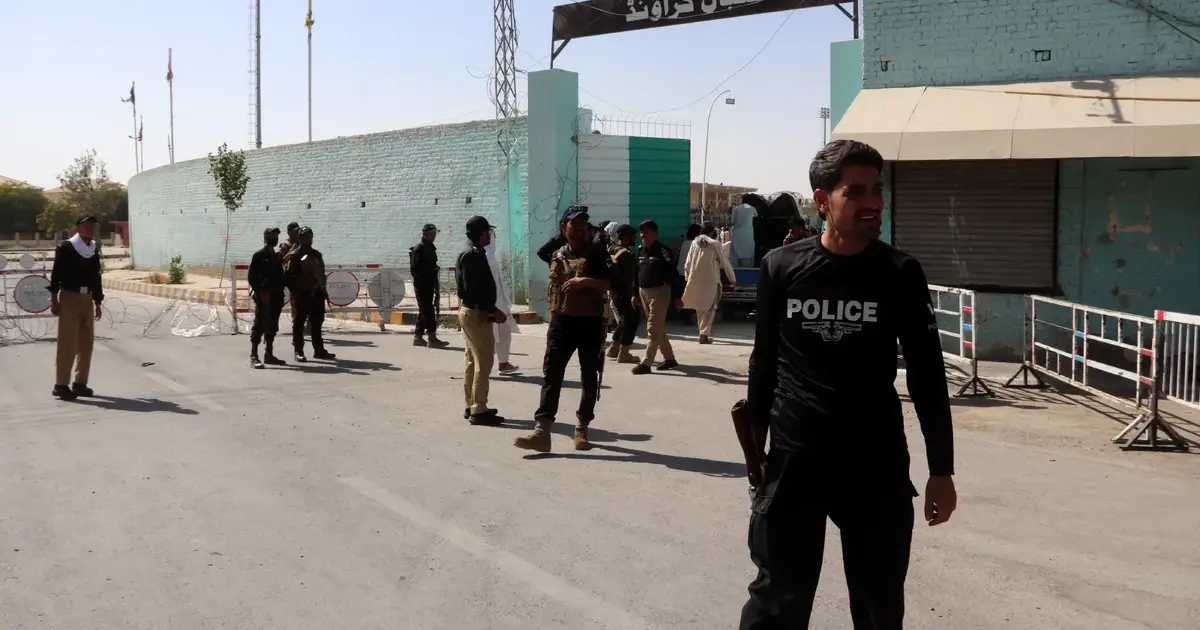 Attack on police checkpoint leaves 15 dead in north Pakistan