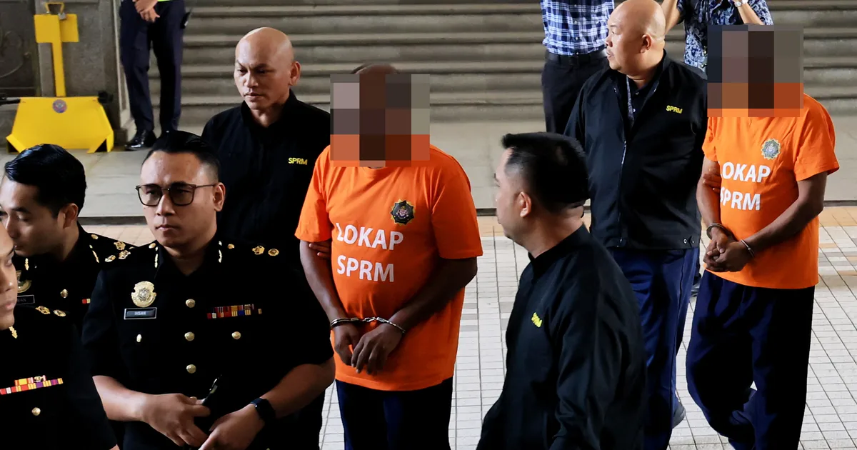 Bekas ketua TH dan bekas setiausaha khas Kementerian Kewangan ditahan selama 7 hari