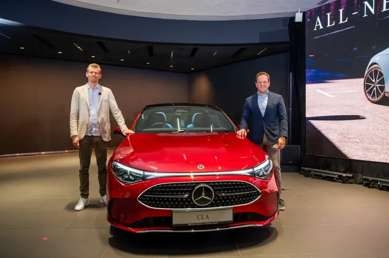 メルセデス、新型CLA200とGLC300 4MATICを公開