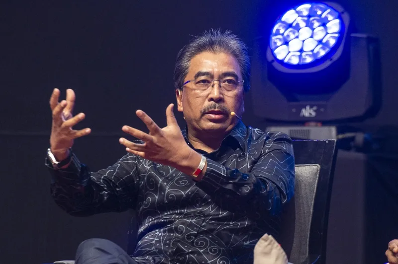 Johari: Malaysia diberi dua tahun untuk memperketat undang-undang import tenaga kerja paksa di bawah perjanjian dagang AS
