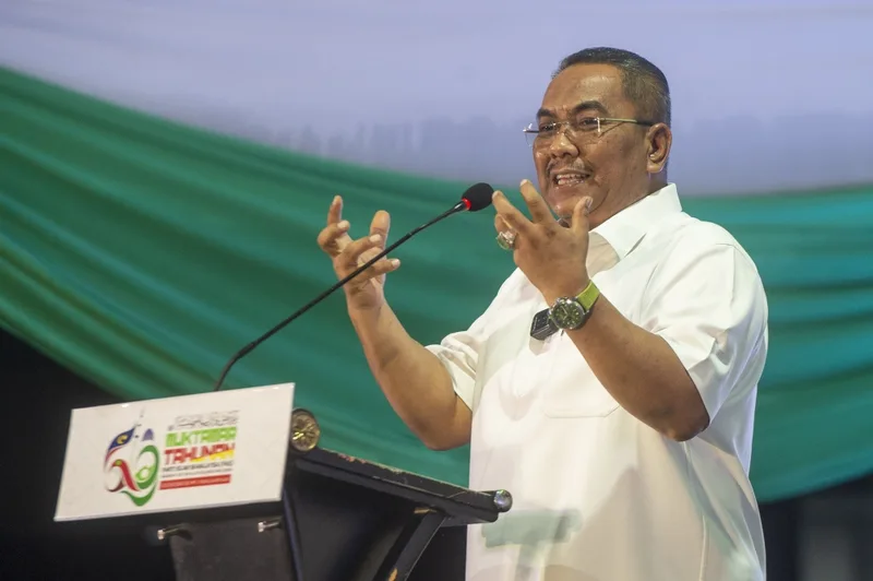 ‘Tiada keperluan untuk datang ke Negeri Sembilan’: Zahid suruh Sanusi fokus pada Kedah