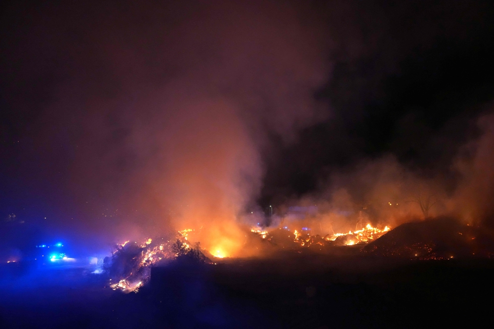 Major Nasa site in Spain hit by wildfire, disrupting communications with space probes