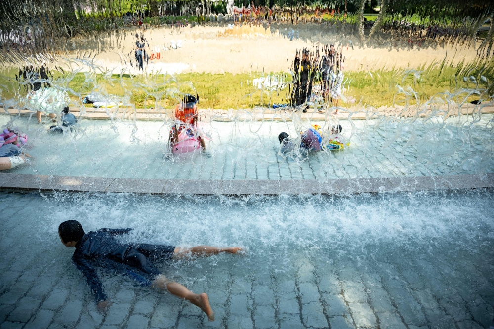 Japan hits fifth ‘cruelly hot day’, the longest streak since records began, as officials issue heatstroke warnings