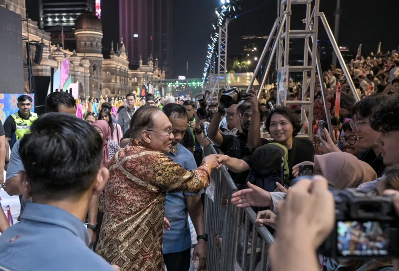 PM Anwar menghadiri pelancaran Citrawarna 2026 dan barisan budaya