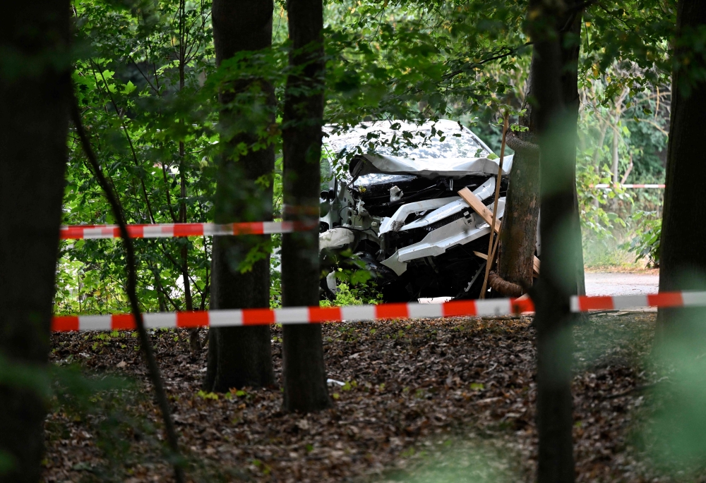 Armed and dangerous: Suspect on the run after deadly Berlin Pride car‑ramming, police warn public