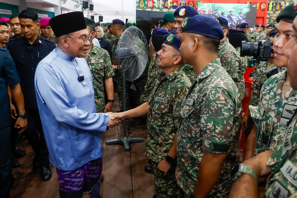 Anwar says govt reviewing promotion process for senior military officers