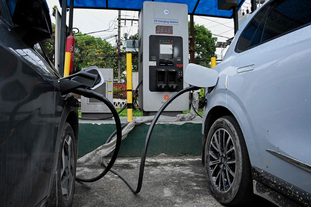 Paris IEA says Mideast war supercharges EV boom, with records set in 50 countries