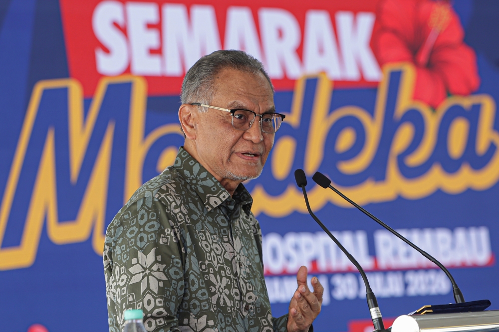 Dasar kesihatan mental tempat kerja akan siap pada Oktober, kata menteri kesihatan