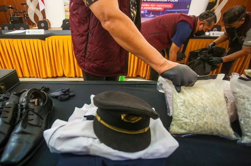 インドネシア、マレーシア人パイロット逮捕で空港検査強化