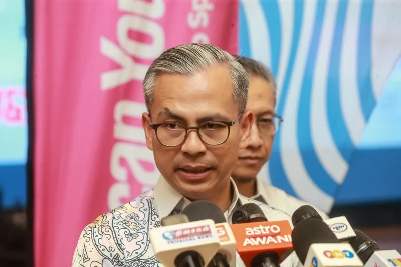 ファルミ、タブン・ハジRCI報告書を警察などに提出