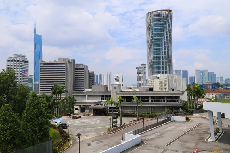 KLのStatesman Memorial、国家建設の物語を守る