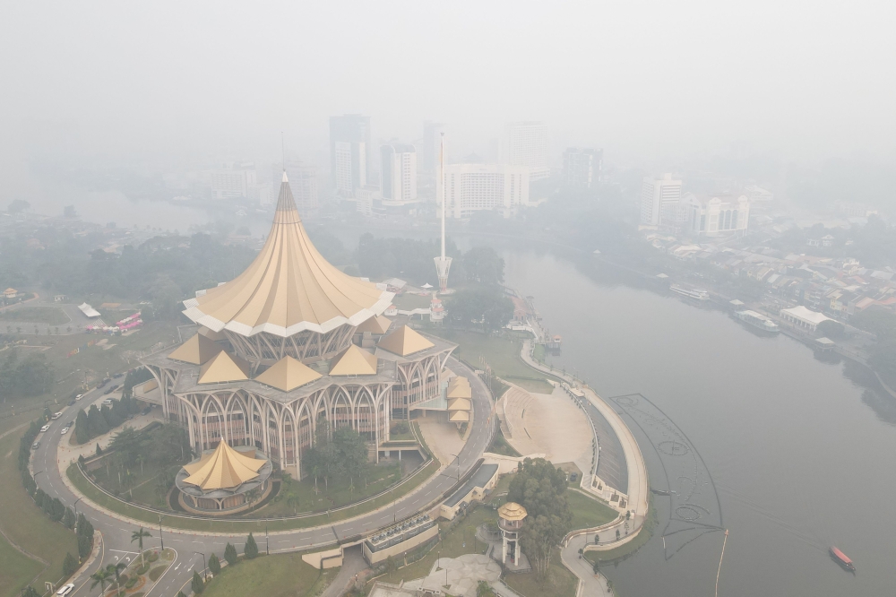 Indonesian forecast warns pollutants moving from Kalimantan, Sumatra fires towards Malaysia and Singapore