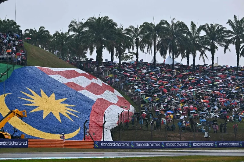 JPJ、セパング送迎の違法バイク業者を捜査