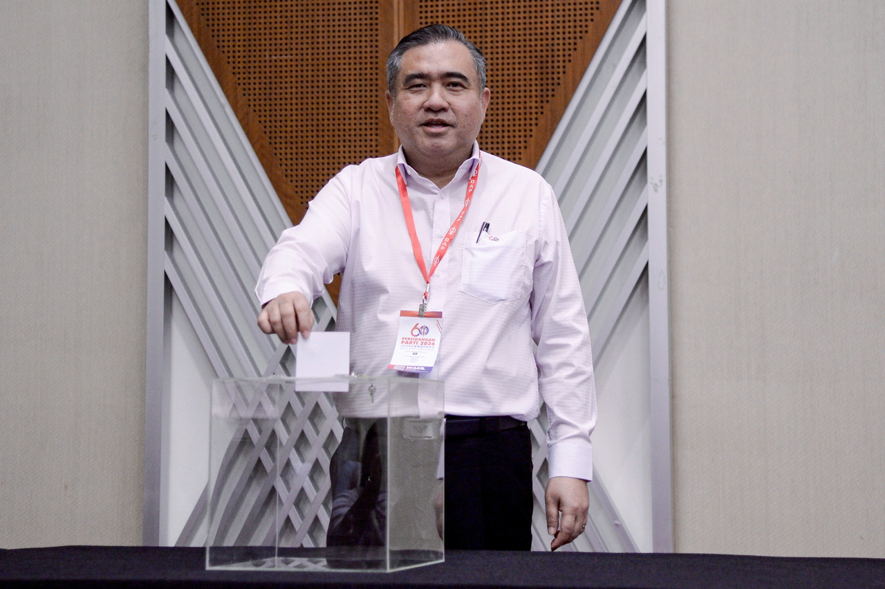 No easy partnership, but DAP says Umno ties must continue