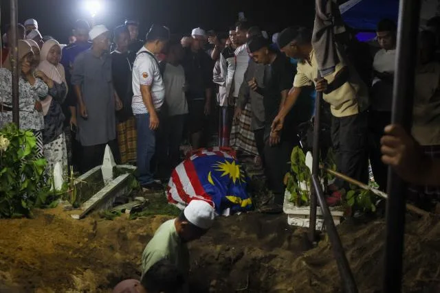 Slain AKPS officer laid to rest in Tumpat