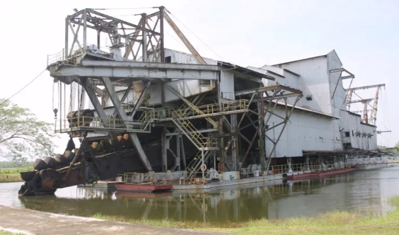 最後のdredge、マレーシアの多様化の現実