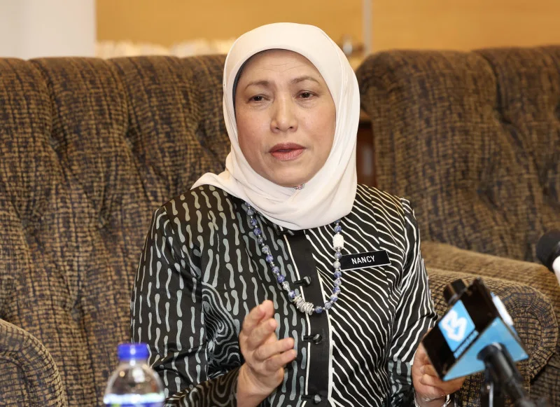ナンシー氏、州新議席で女性候補増加を要請