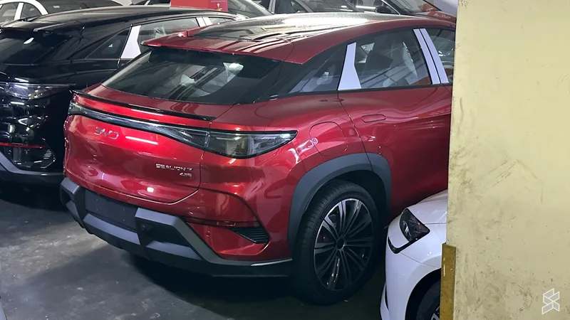 赤いBYD Sealion 7、KLで目撃 限定版の可能性