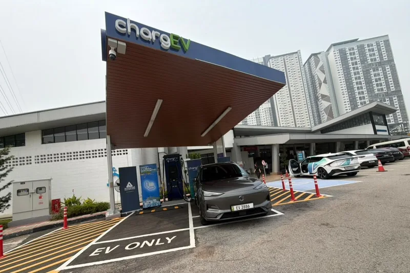 ChargEV turns on 180kW DC Charger at Awan Besar R&R on Kesas Expressway