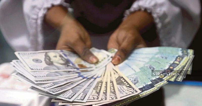 Ringgit naik sedikit berbanding dolar AS kerana pelabur menantikan keputusan FOMC