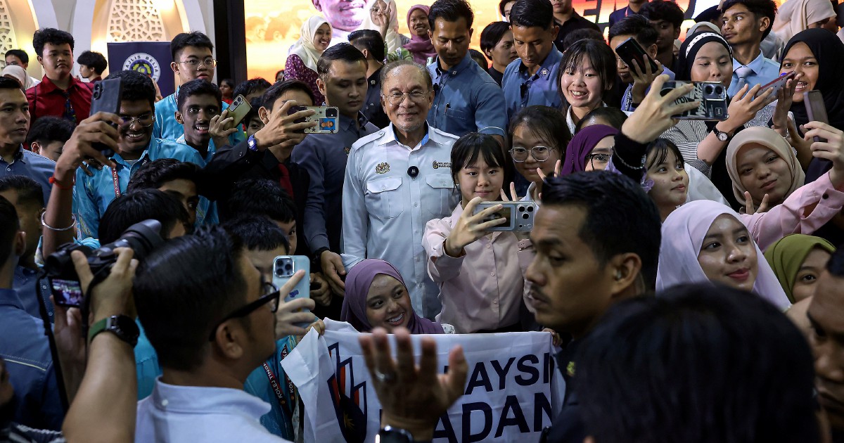 アンワル首相、F1利益を小規模貿易業者と共有したい