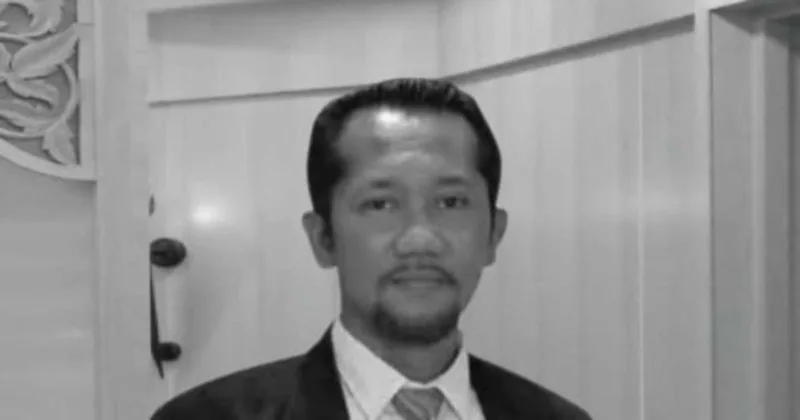 ファハミ氏、通信省職員ファリザル氏遺族に哀悼