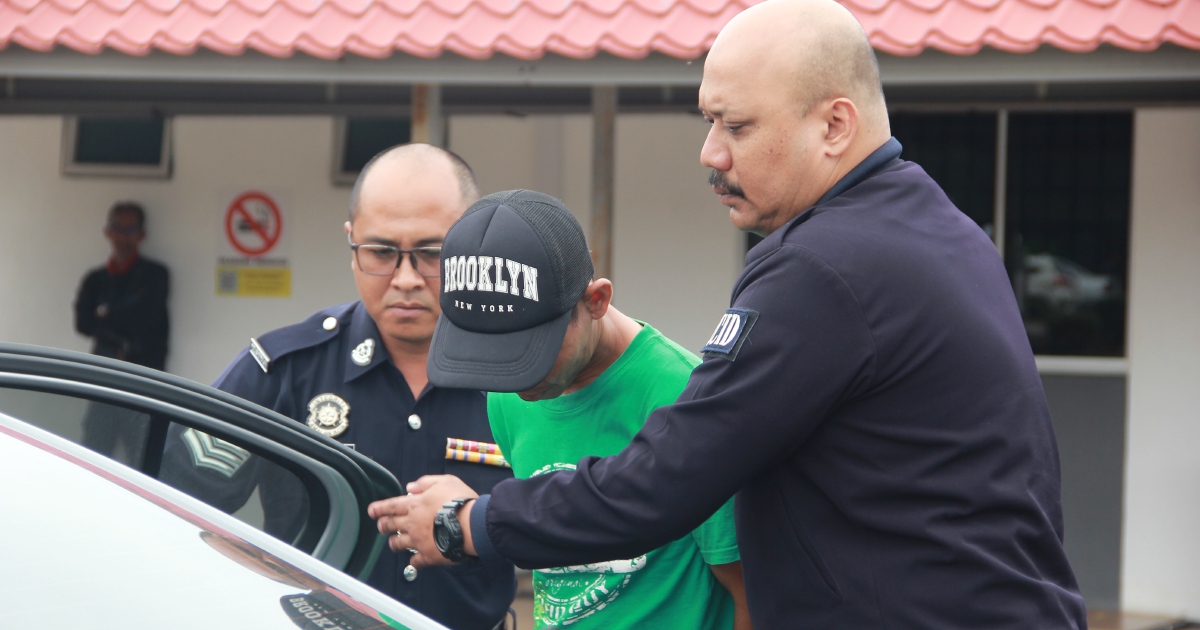 Lelaki mengaku tidak bersalah terhadap penyalahgunaan akaun RM182,223 bekas ibu angkatnya