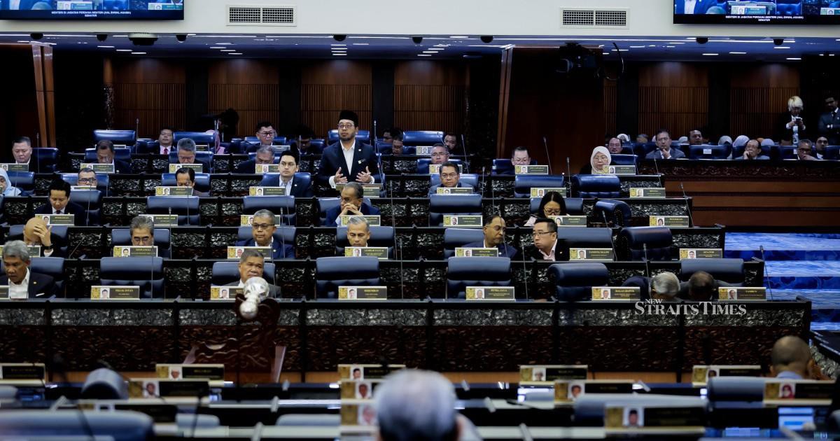 Govt urged to let 15th Parliament complete full term